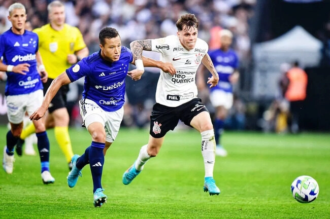 Màn so tài Corinthians Paulista (SP) vs Cruzeiro (MG)