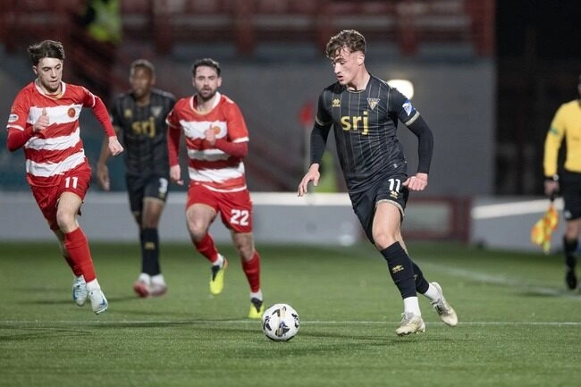 Màn đụng độ Dunfermline vs Hamilton FC