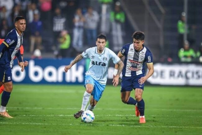 Màn so tài Gremio (RS) vs Alianza Lima