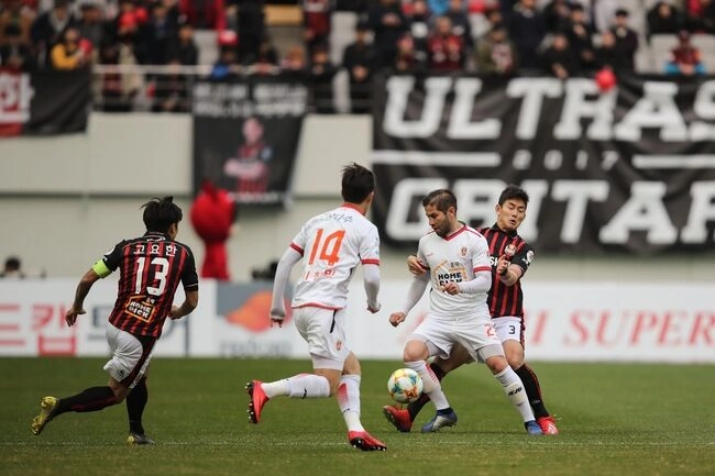 Màn thư hùng giữa Jeju United FC vs FC Seoul