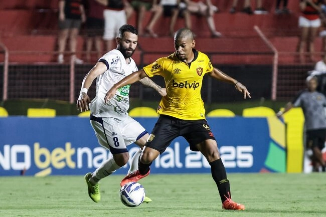 Màn so tài Vitoria Salvador BA vs Sport Club Recife (PE)