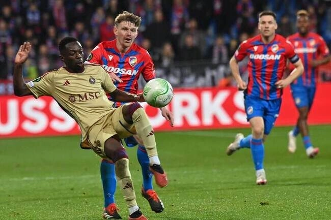 Màn thư hùng kịch tính FC Viktoria Plzen vs Servette